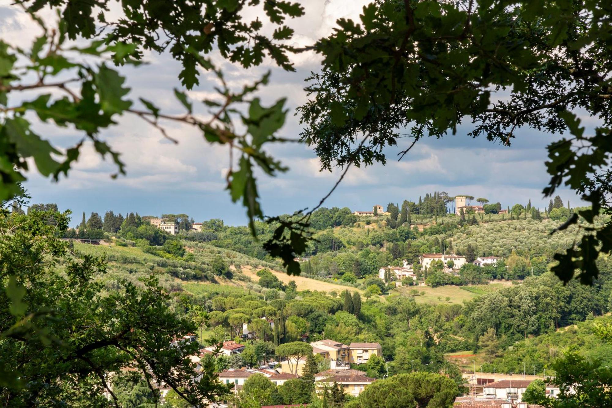 Hu Firenze Certosa Camping In Town إمبرونيتا المظهر الخارجي الصورة