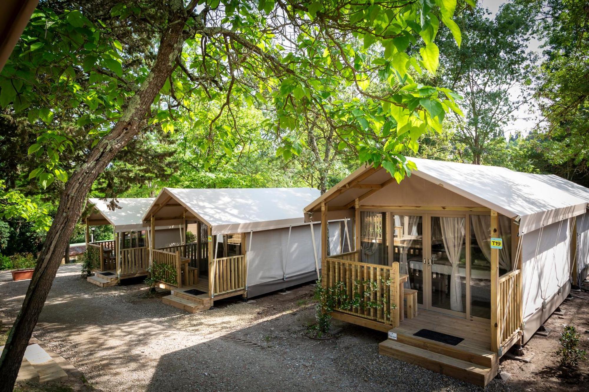 Hu Firenze Certosa Camping In Town إمبرونيتا المظهر الخارجي الصورة