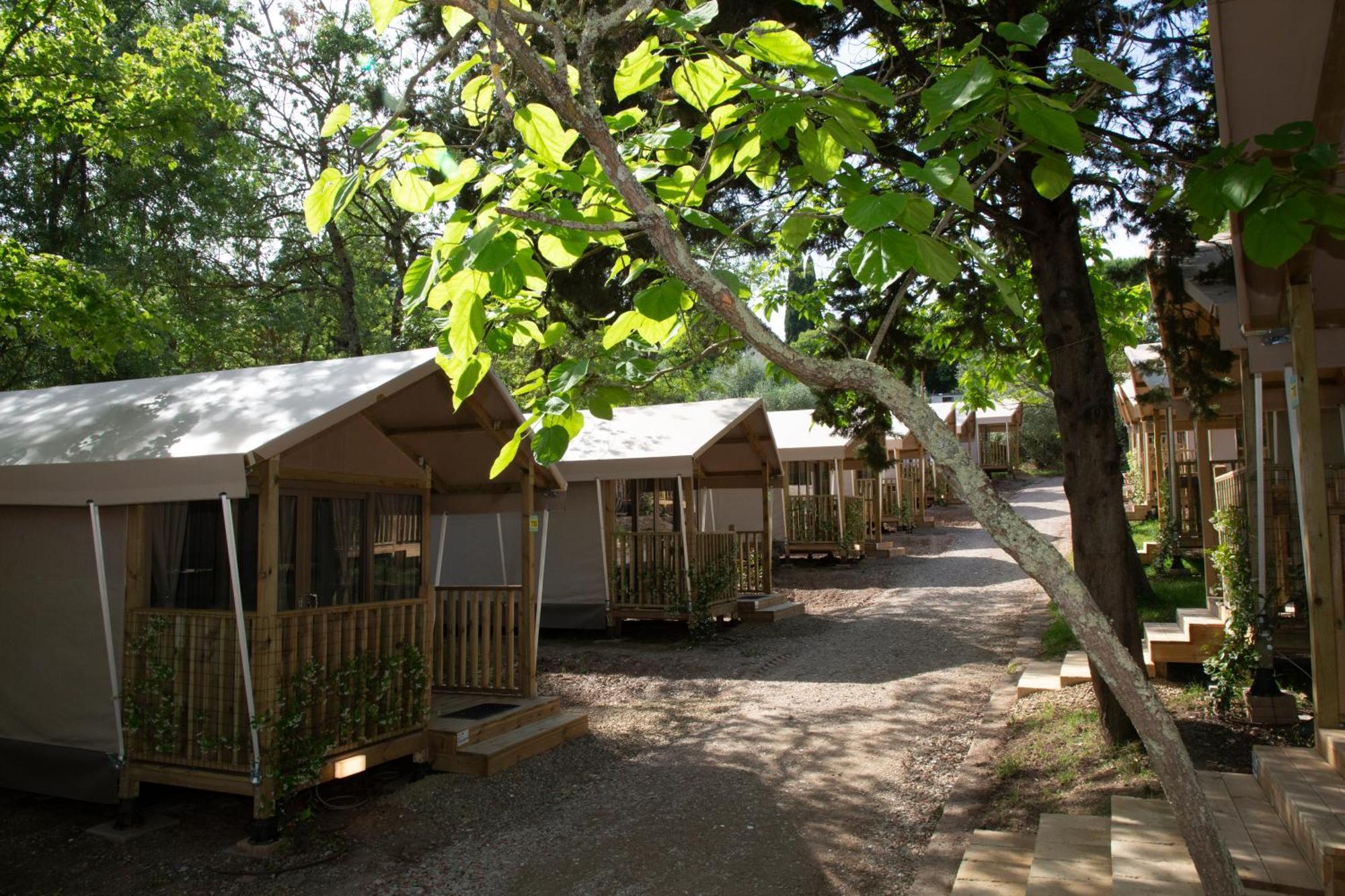 Hu Firenze Certosa Camping In Town إمبرونيتا المظهر الخارجي الصورة