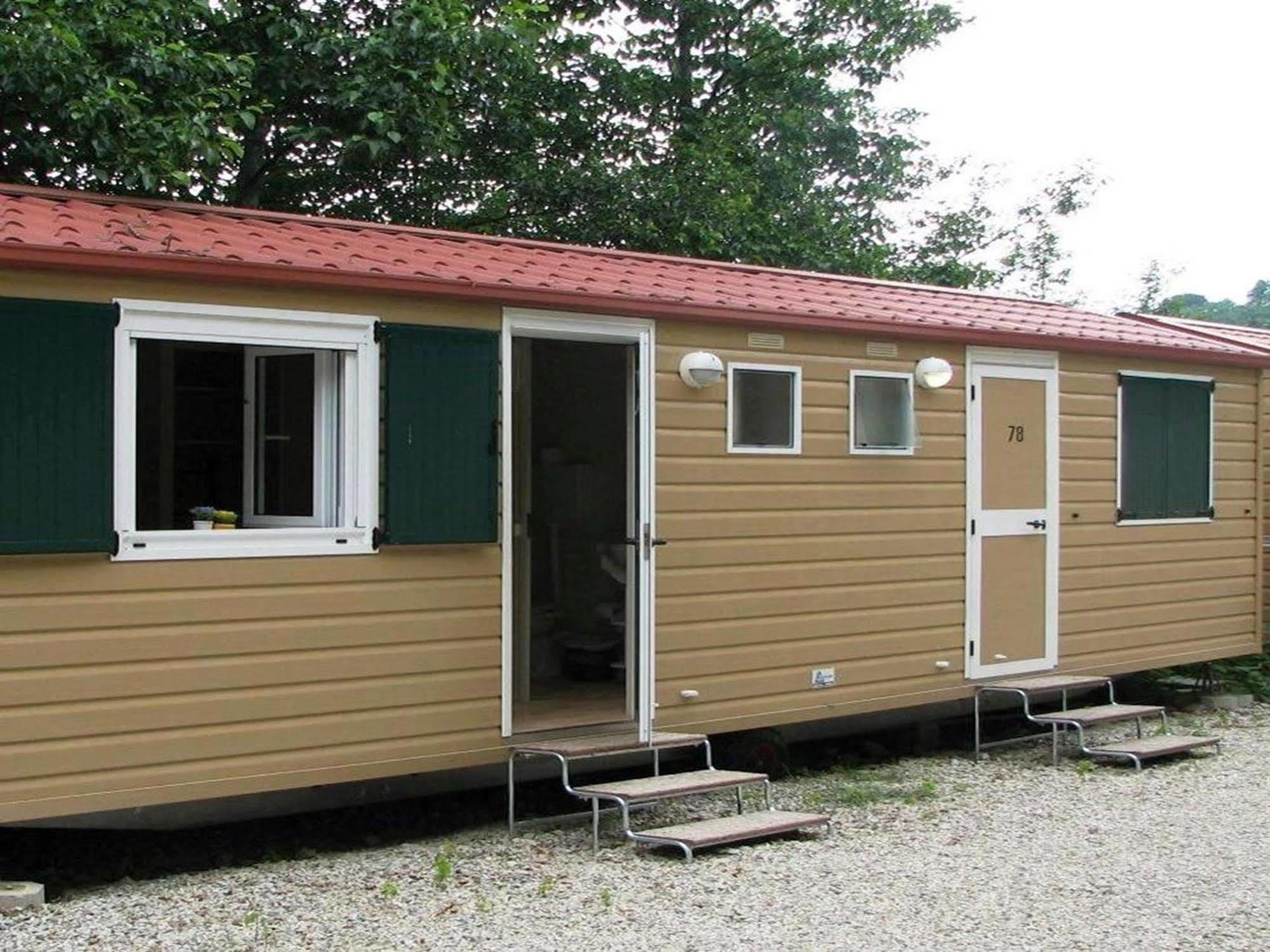 Hu Firenze Certosa Camping In Town إمبرونيتا المظهر الخارجي الصورة