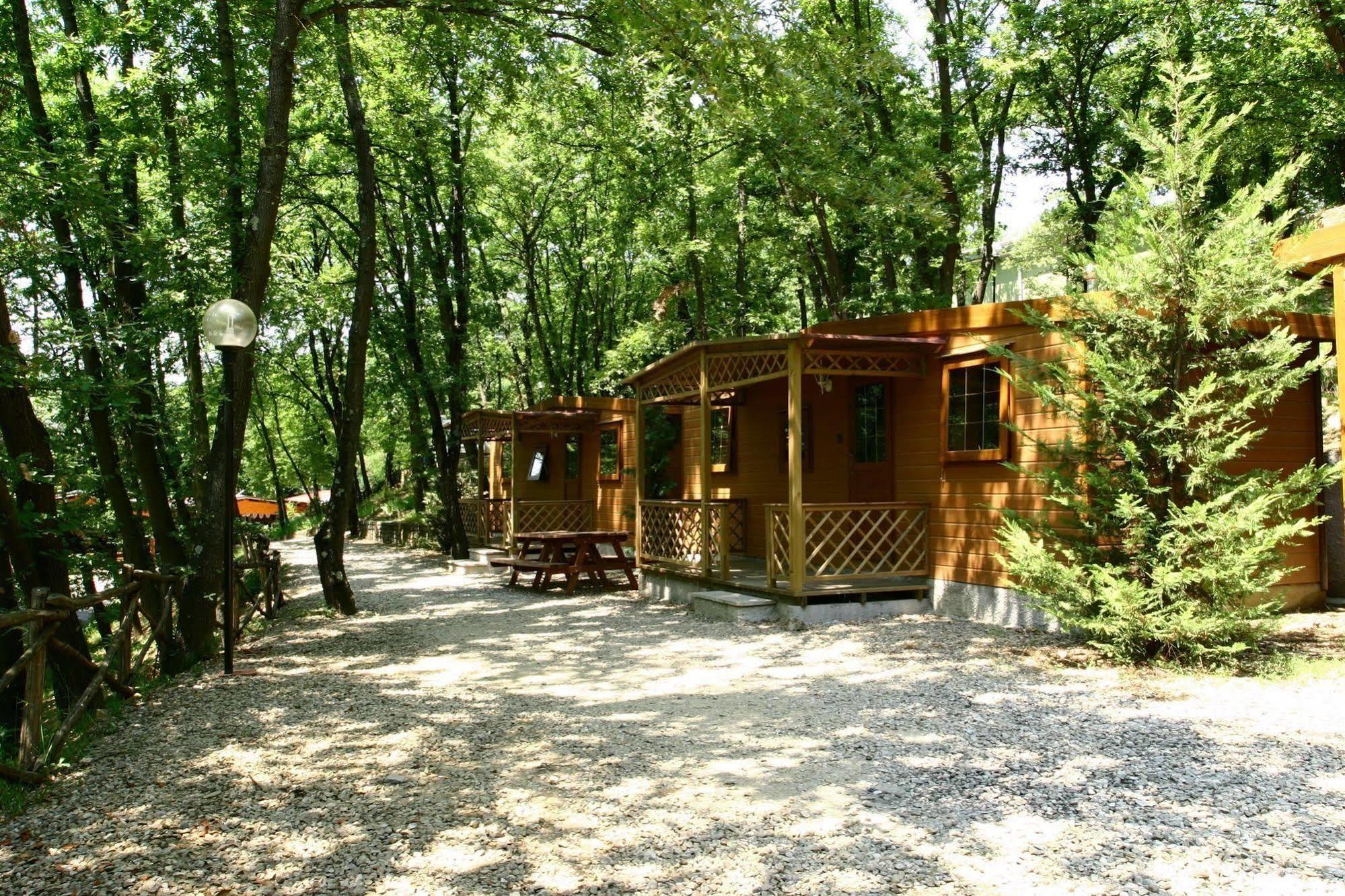 Hu Firenze Certosa Camping In Town إمبرونيتا المظهر الخارجي الصورة