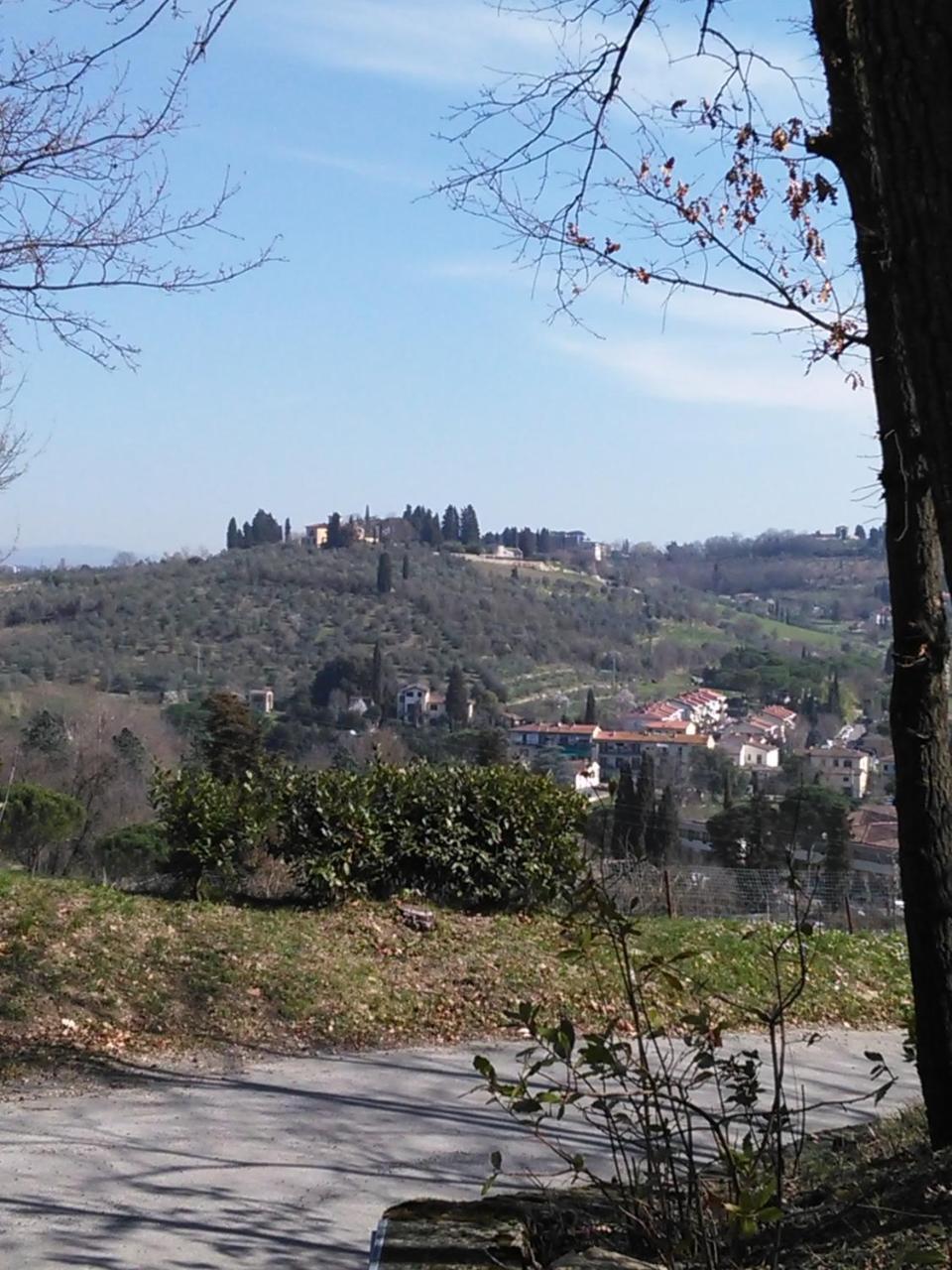 Hu Firenze Certosa Camping In Town إمبرونيتا المظهر الخارجي الصورة