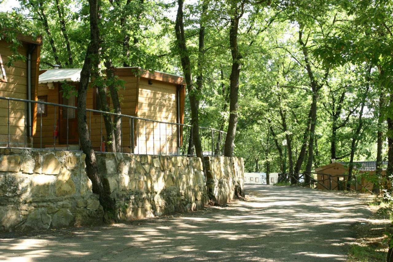 Hu Firenze Certosa Camping In Town إمبرونيتا المظهر الخارجي الصورة
